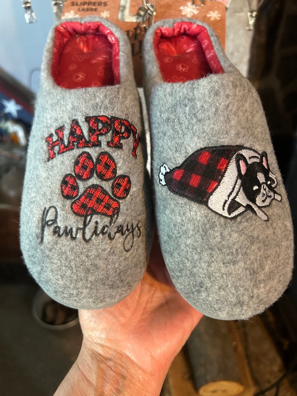 Adorable! New! Happy Pawlidays Slippers 8-9 L
